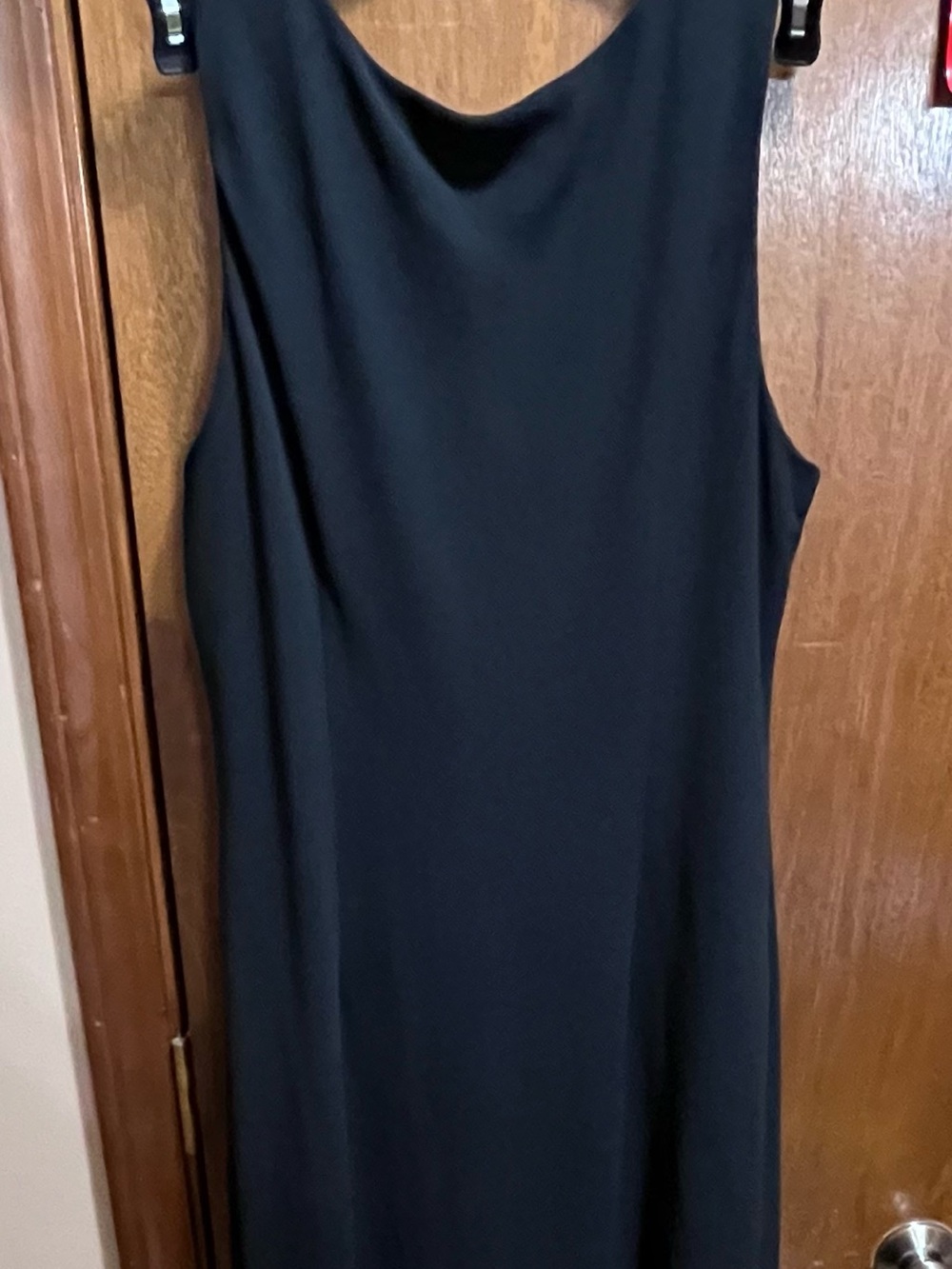 Virgo Black Sleeveless Maxi Dress